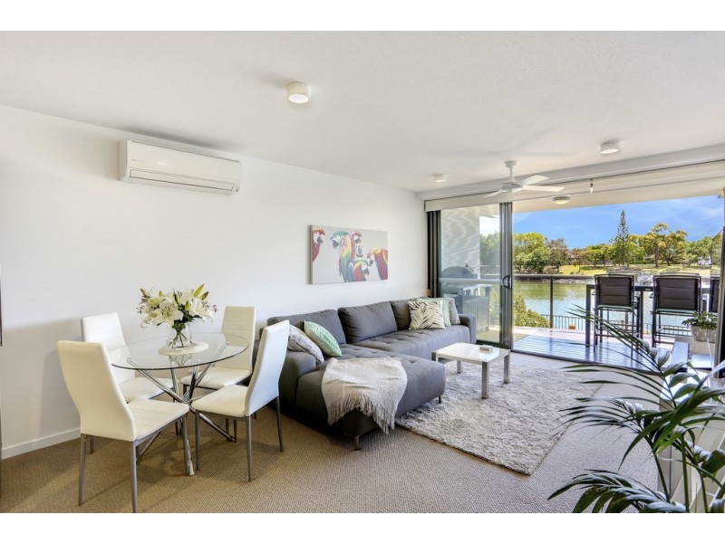 U106/1 Fiji Court, Kawana Island QLD 4575