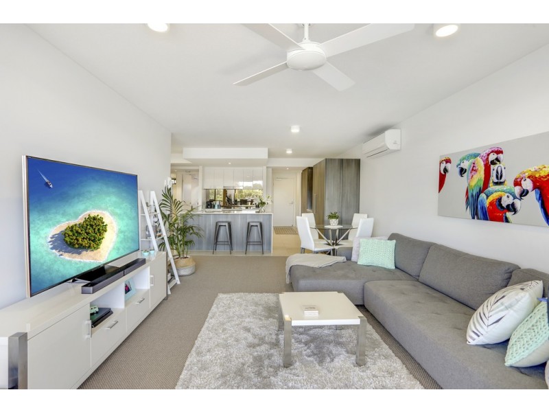 U106/1 Fiji Court, Kawana Island QLD 4575