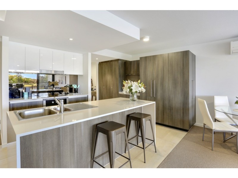 U106/1 Fiji Court, Kawana Island QLD 4575