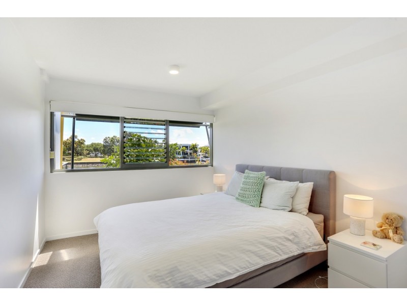 U106/1 Fiji Court, Kawana Island QLD 4575