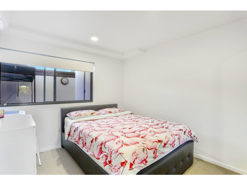 U106/1 Fiji Court, Kawana Island QLD 4575