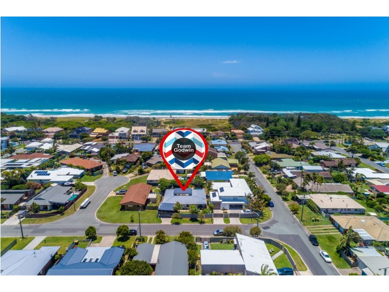 11 Benalla Street, Warana QLD 4575