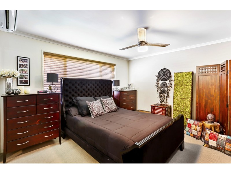 9 Minkara Street, Warana QLD 4575