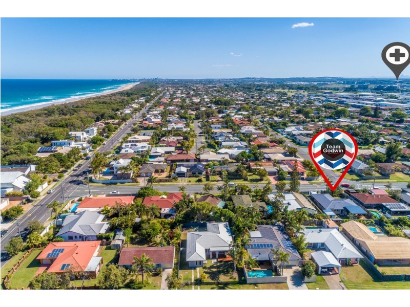9 Minkara Street, Warana QLD 4575