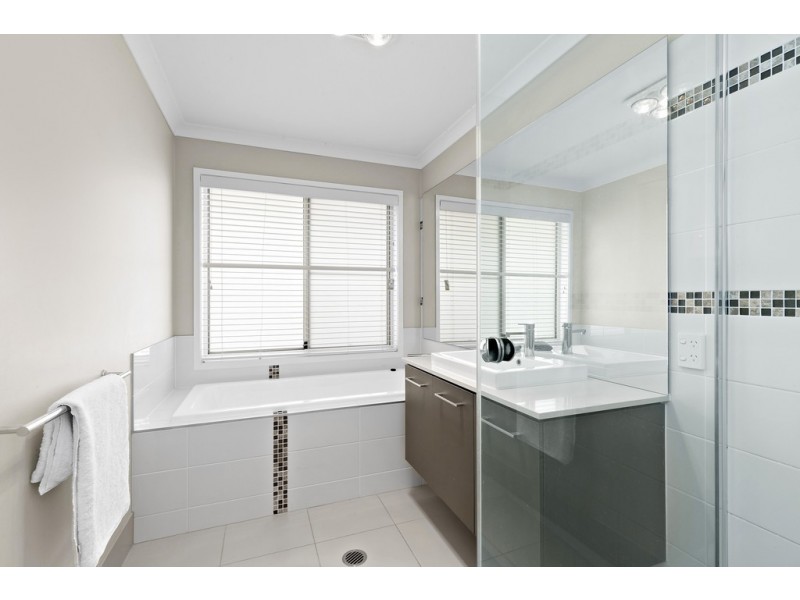 29 Yellow Fin Circuit, Mountain Creek QLD 4557
