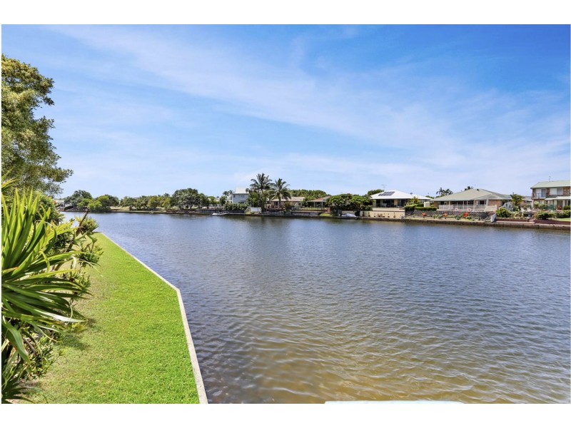 126/2 Peregrine Drive, Wurtulla QLD 4575