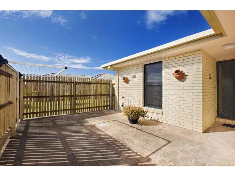 195/4 Melody Court, Warana QLD 4575