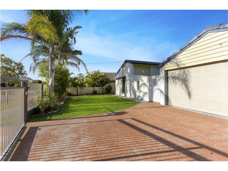 55 Boolagi Drive, Wurtulla QLD 4575