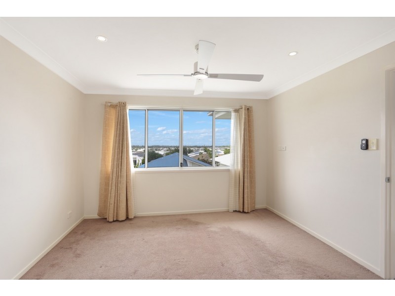 24 Robur Crescent, Mountain Creek QLD 4557