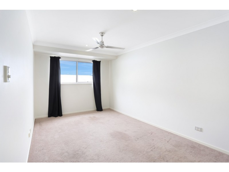 24 Robur Crescent, Mountain Creek QLD 4557