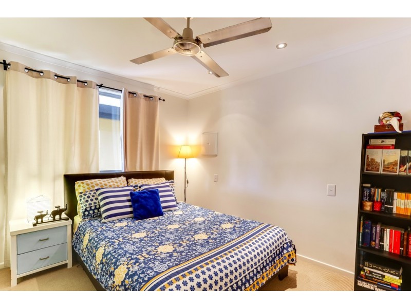 1 Peacock Crescent, Bokarina QLD 4575