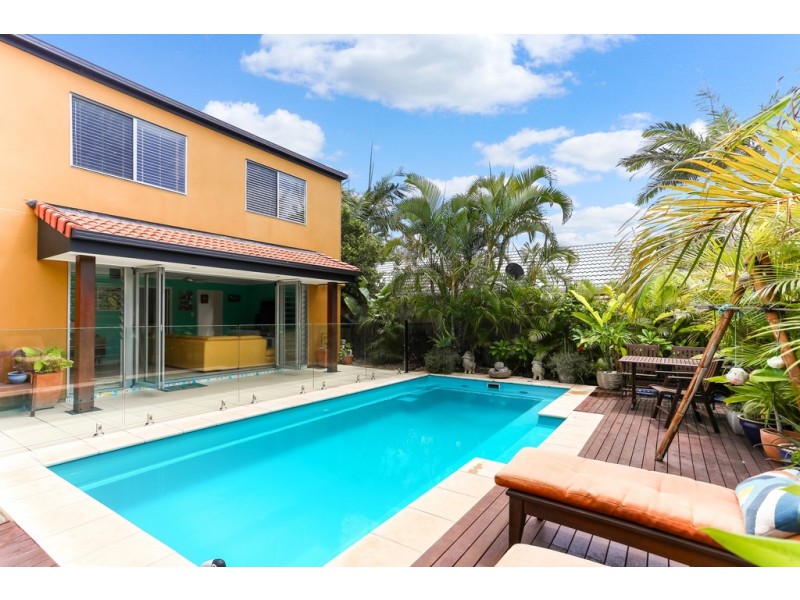 1 Peacock Crescent, Bokarina QLD 4575