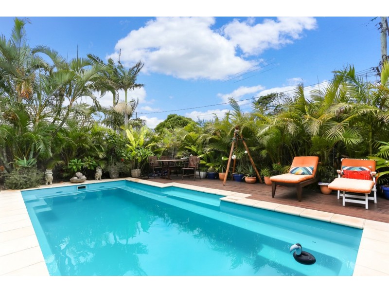 1 Peacock Crescent, Bokarina QLD 4575