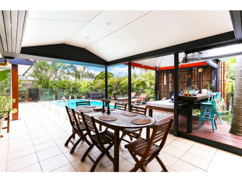 1 Peacock Crescent, Bokarina QLD 4575