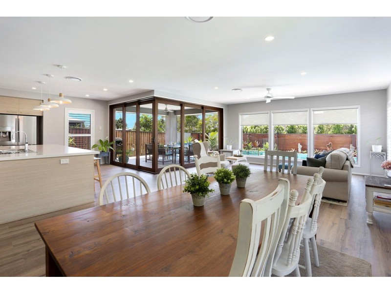 8 Endurance Place, Birtinya QLD 4575