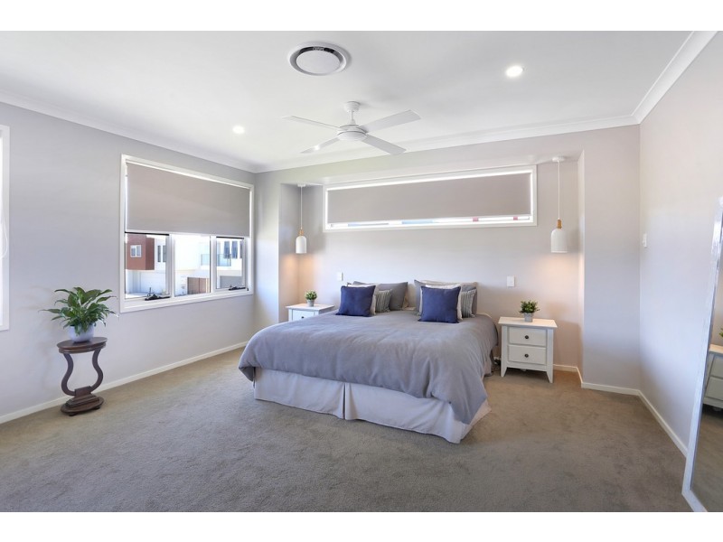 8 Endurance Place, Birtinya QLD 4575