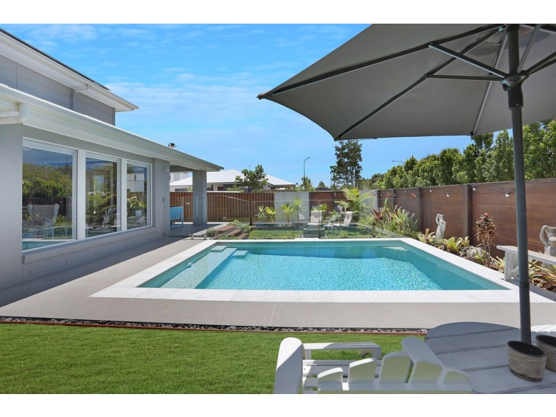 8 Endurance Place, Birtinya QLD 4575