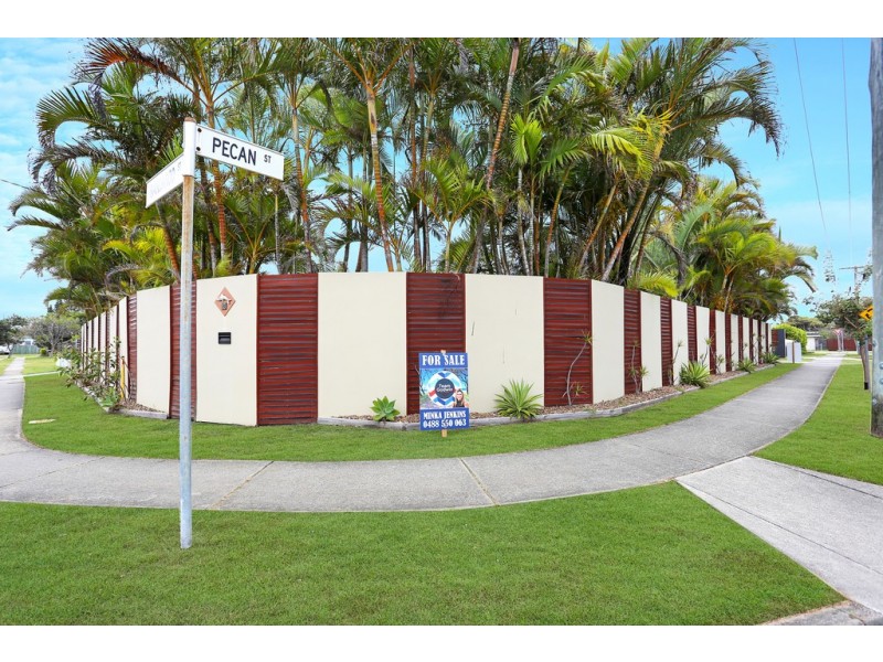 13 Bandaroo Street, Warana QLD 4575