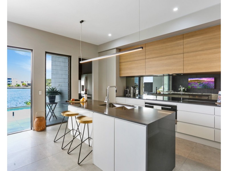 6 Reflection Crescent, Birtinya QLD 4575