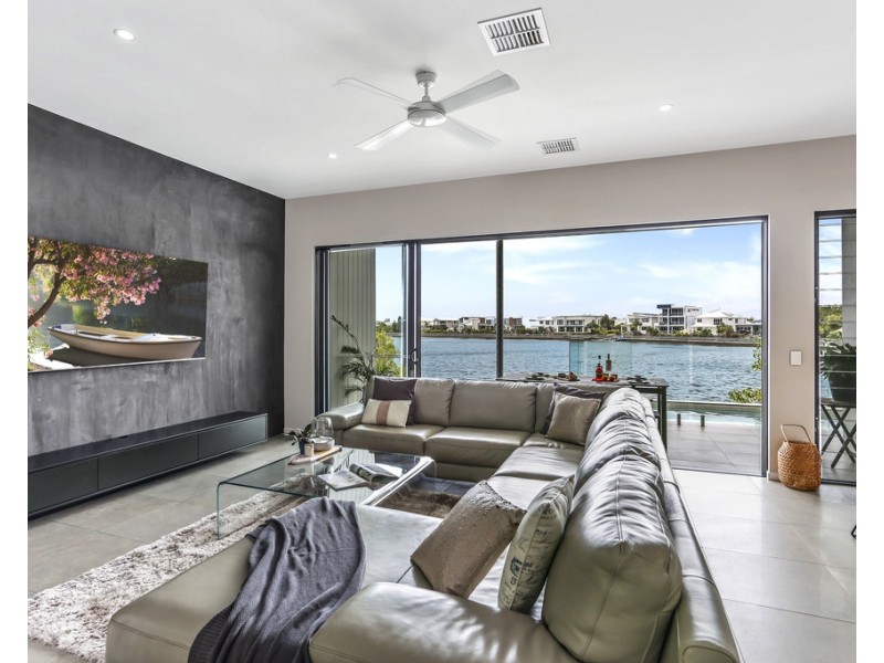 6 Reflection Crescent, Birtinya QLD 4575