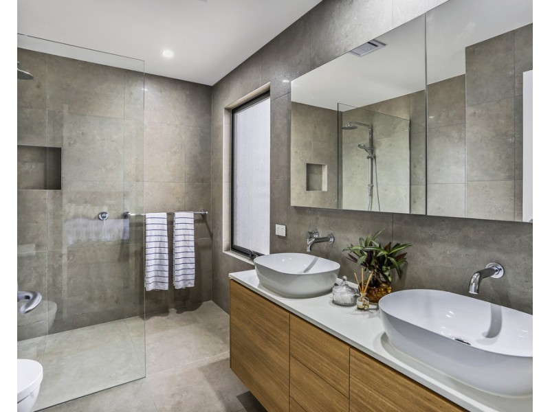 6 Reflection Crescent, Birtinya QLD 4575