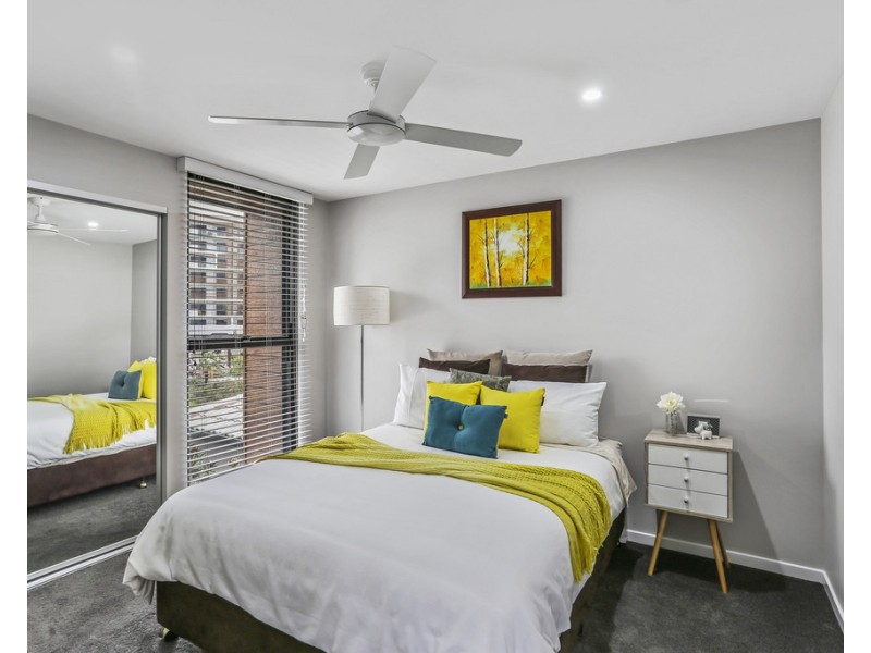 6 Reflection Crescent, Birtinya QLD 4575