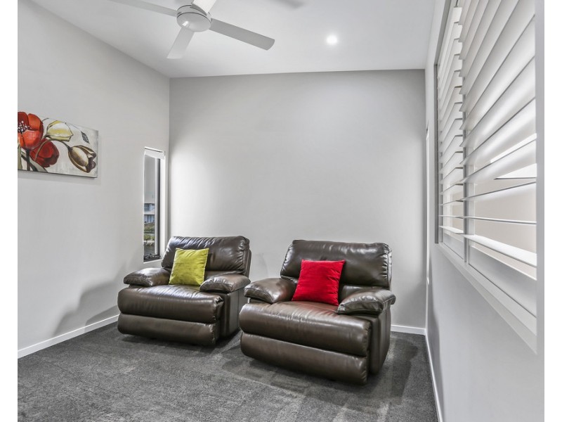 6 Reflection Crescent, Birtinya QLD 4575