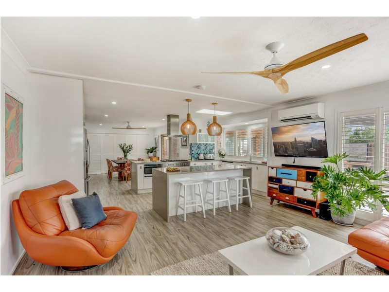 24 Iluka Avenue, Buddina QLD 4575