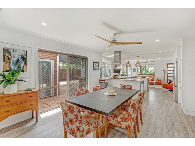 24 Iluka Avenue, Buddina QLD 4575