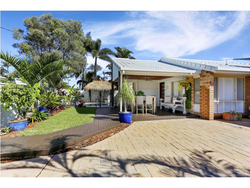 24 Iluka Avenue, Buddina QLD 4575