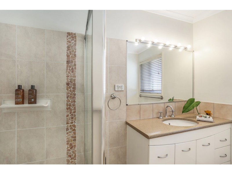 176/2 Melody Court, Warana QLD 4575