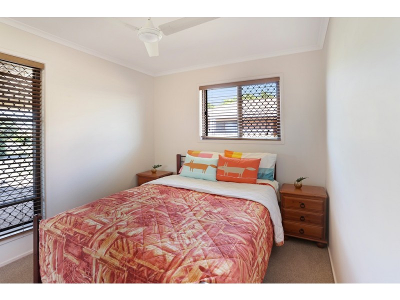 176/2 Melody Court, Warana QLD 4575