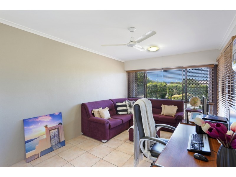 176/2 Melody Court, Warana QLD 4575