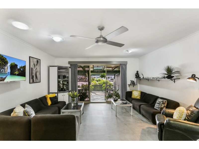 293/6 Melody Court, Warana QLD 4575