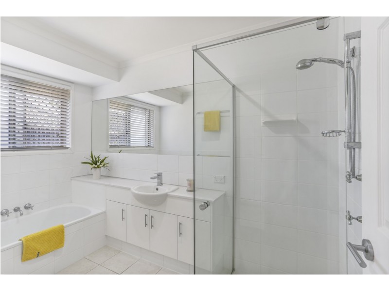14 Currong Street, Minyama QLD 4575