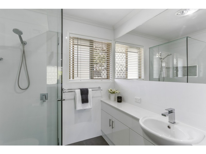 14 Currong Street, Minyama QLD 4575