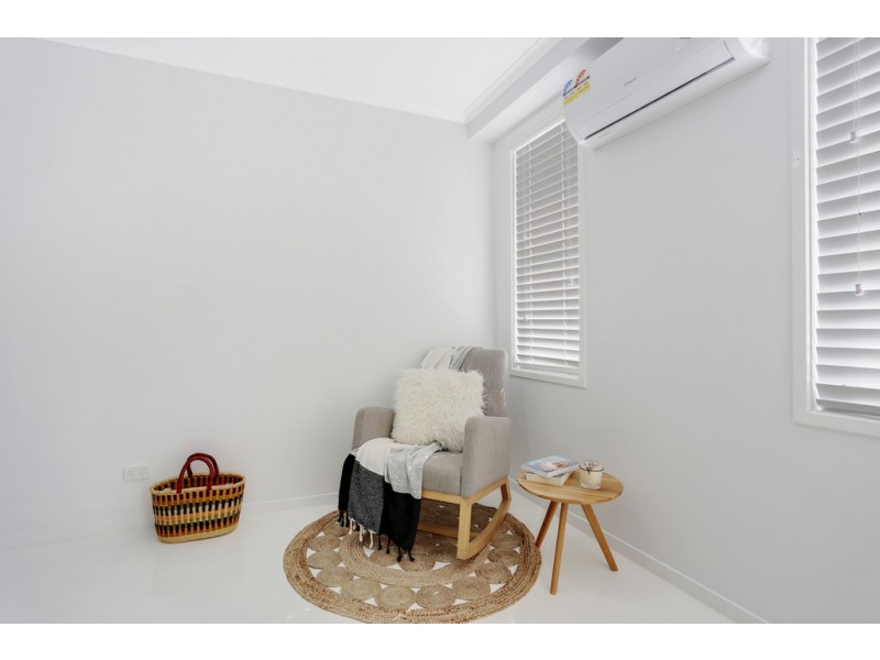 24 Bermagui Crescent, Buddina QLD 4575