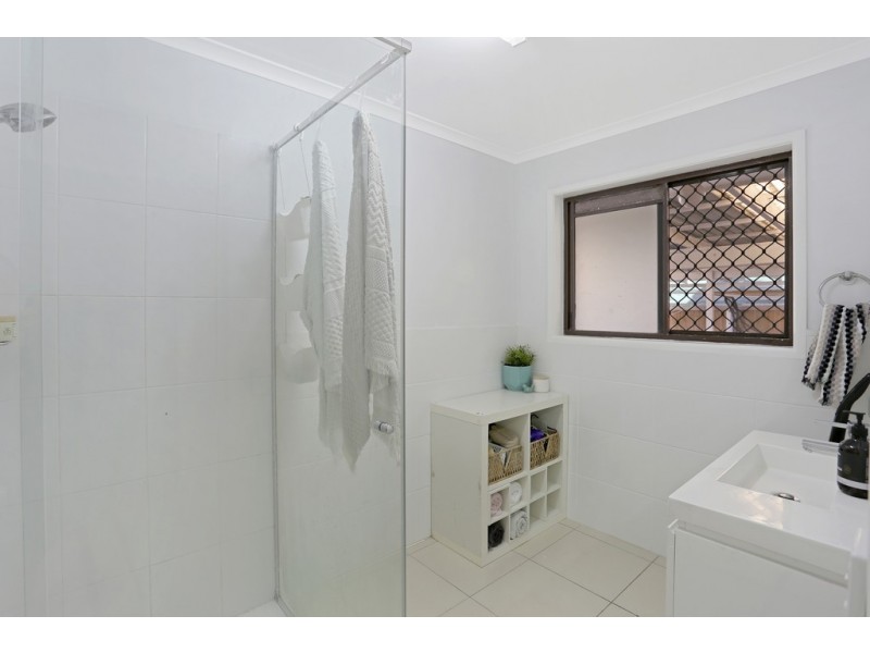 24 Bermagui Crescent, Buddina QLD 4575