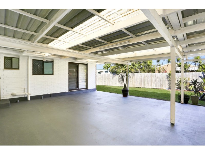 24 Bermagui Crescent, Buddina QLD 4575
