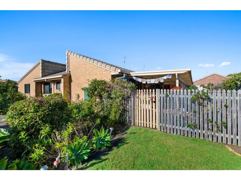 234/4 Melody Court, Warana QLD 4575