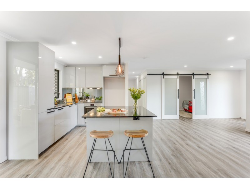 3 Lory Place, Parrearra QLD 4575