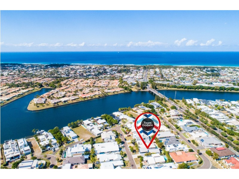 15 Santorini Court, Kawana Island QLD 4575