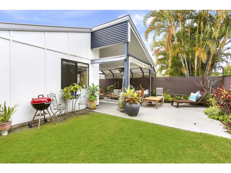 15 Santorini Court, Kawana Island QLD 4575