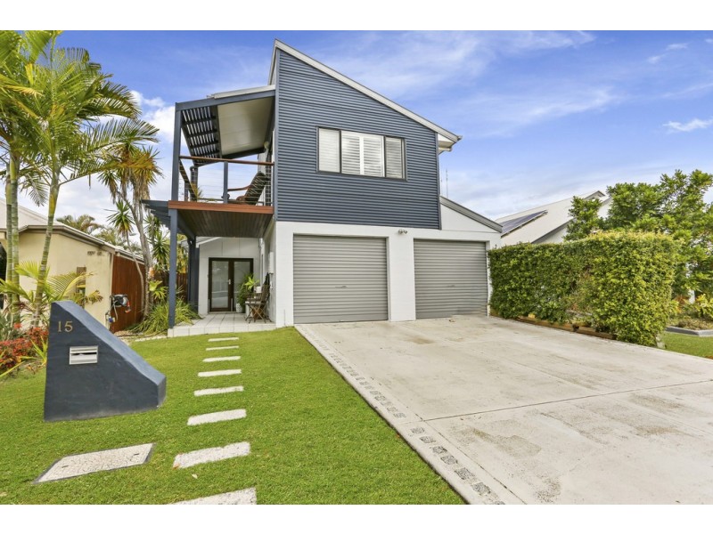 15 Santorini Court, Kawana Island QLD 4575