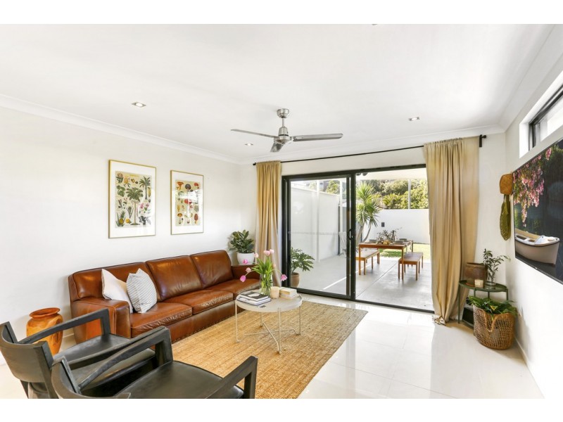 1/16 Iluka Avenue, Buddina QLD 4575