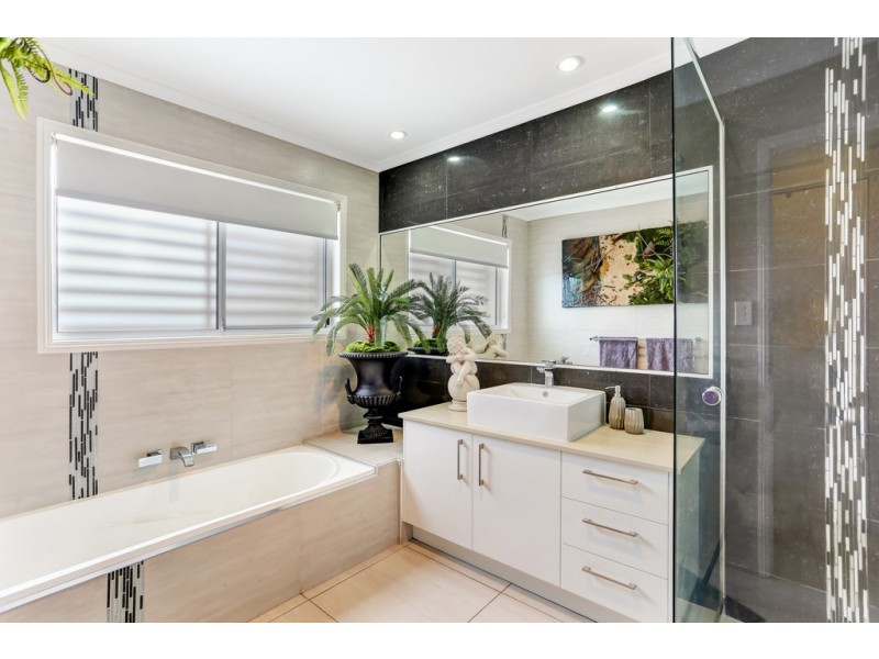 141 Lowanna Drive, Buddina QLD 4575