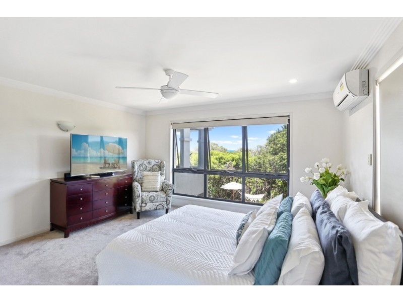 17 Oceanic Drive, Warana QLD 4575