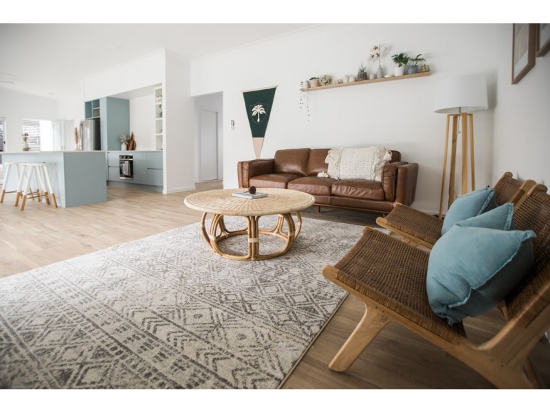 16 Parkway Drive, Mooloolaba QLD 4557