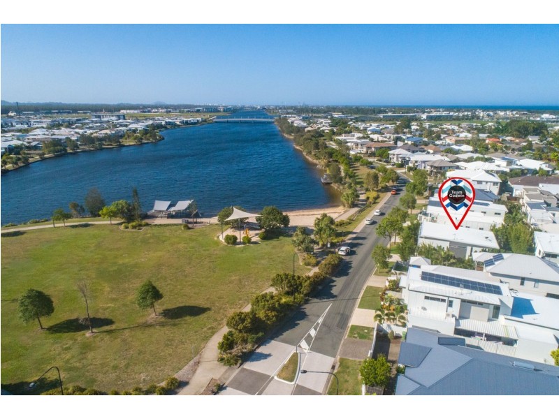 61 The Decks, Wurtulla QLD 4575