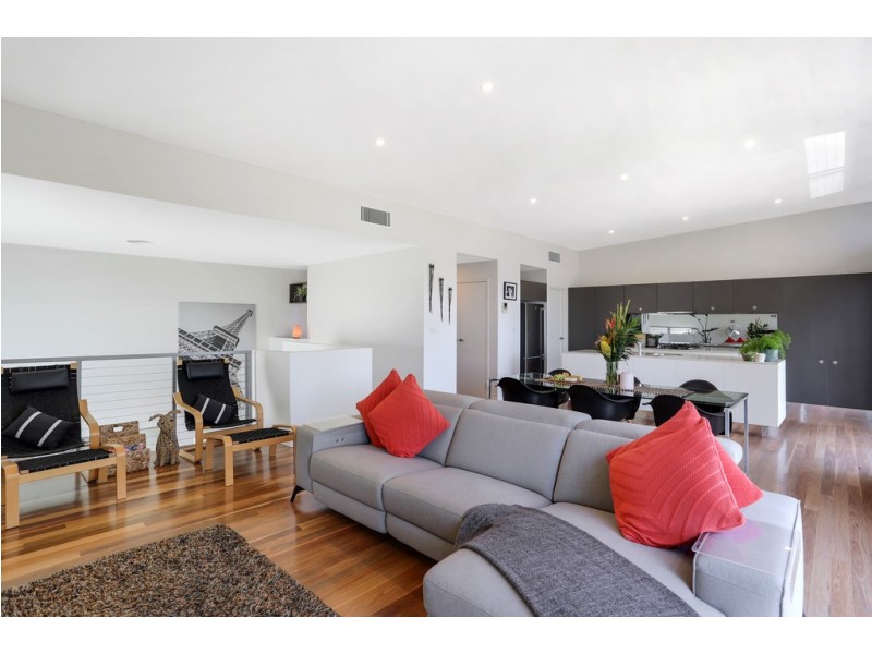 61 The Decks, Wurtulla QLD 4575